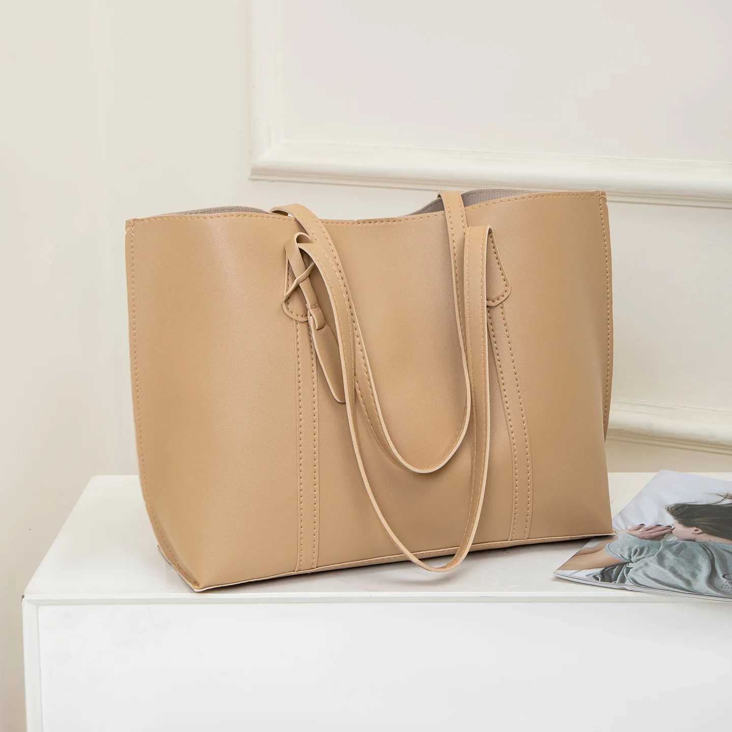 Womens Solid Color Large Capacity Tote Bag for Travel Fashionable Lightweight Portable Shoulder Bag for Daily Casual Totes C260327