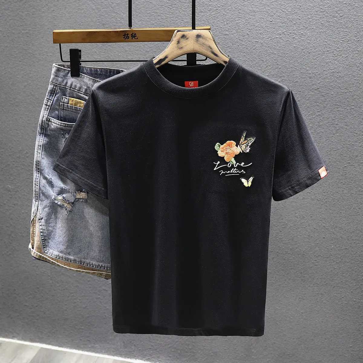 2025 Summer New Chinese Style Butterfly Embroidered Short-sleeved T-shirt Men Loose Casual Top C260326