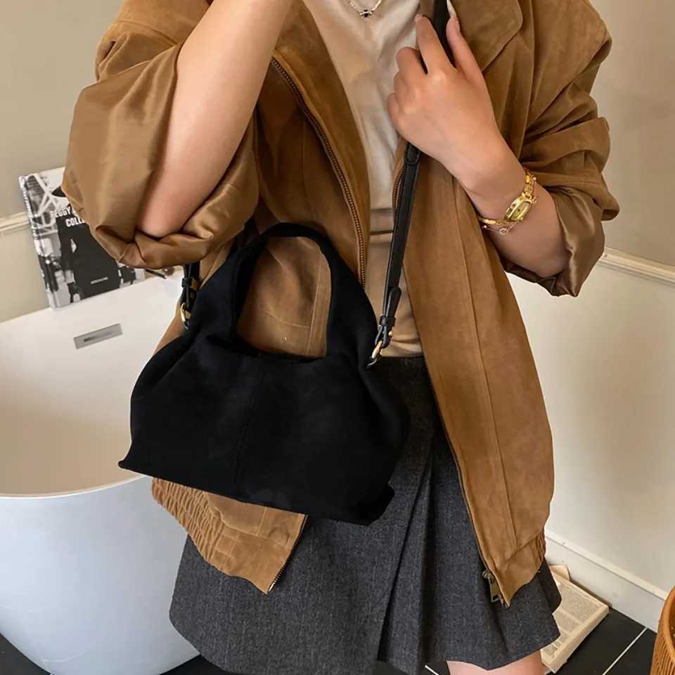 French Cloud Dumpling Bags Brand Design Frosted New Fashion Handbag Lunch Box Bag Retro Magnetic Clasp Shoulder Crossbody Bags C260327