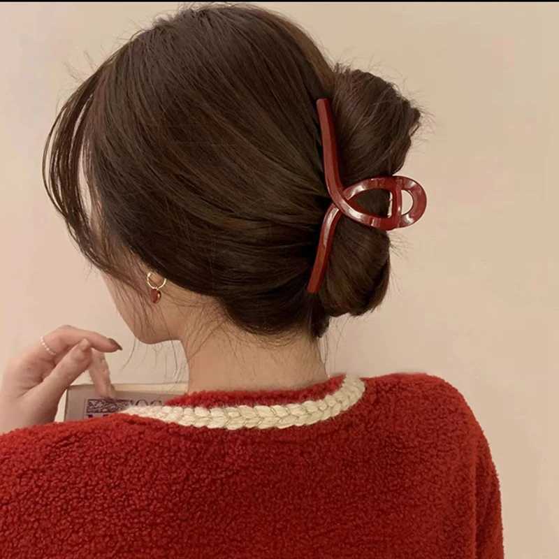 New Women Red Bright Color Hair Claws Barrettes Hairpins Large Ponytail Hair Clips Girls Hair Accessories Shark Clip Hairgrip H260328