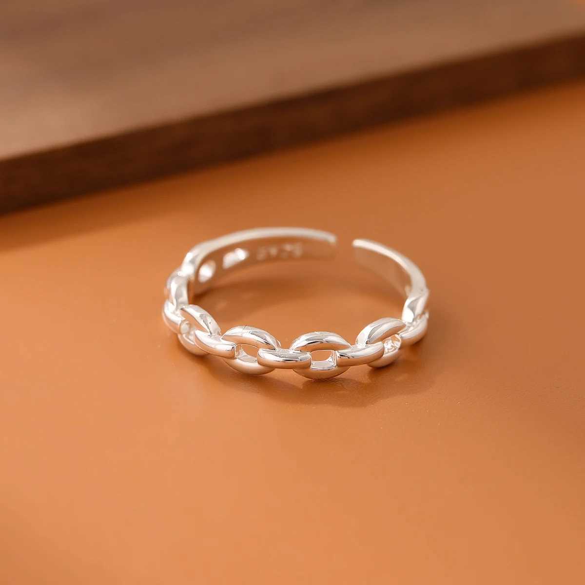 New Fashion Simple Personality Chain Shaped 925 Sterling Silver Not Allergic Hollow Fine Chain Adjustable Opening Rings R173 H260328