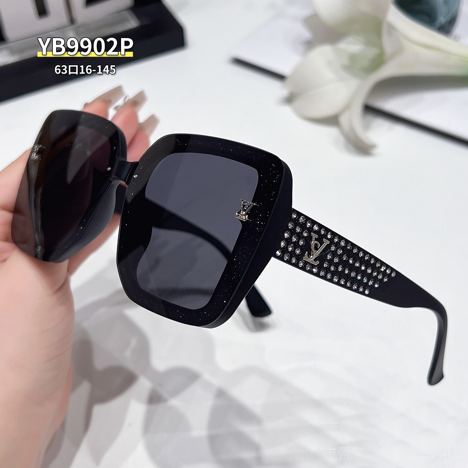 Luxury Brand Designer Sunglasses New Stylish Sunglasses With Diamonds, UV Protection For Driving, Polarized Sunglasses, Popular On Tiktok And Kuaishou
