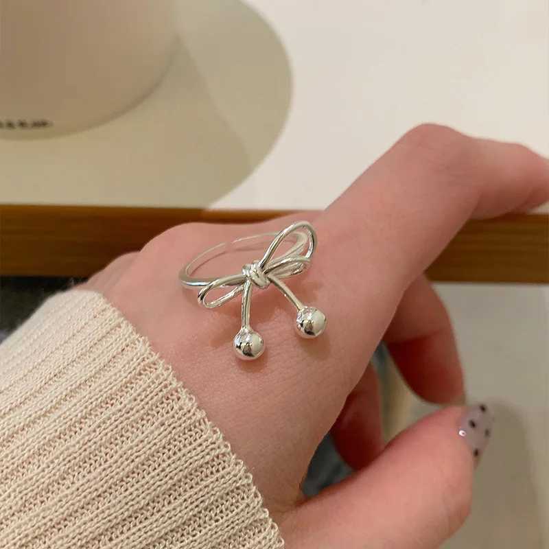 PANJBJ 925 Sterling Silver Bow Knot Ring Hollowing Out Korean Minimalism Tassels Fashion Jewelry Gift Dropshipping H260328