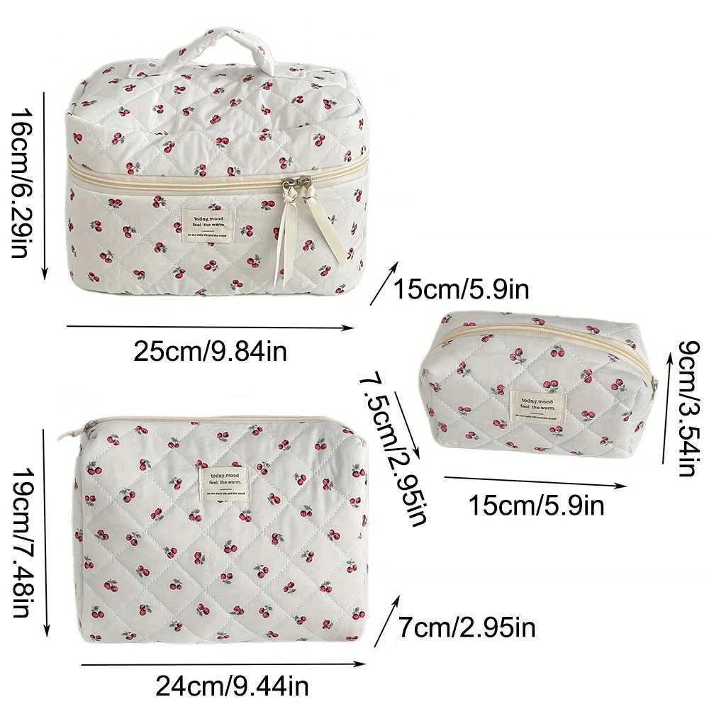 Quilted Berry Makeup Bag Cute Large Capacity Travel Toiletry Organizer for Girls Ins Style Cosmetic Pouch D260328