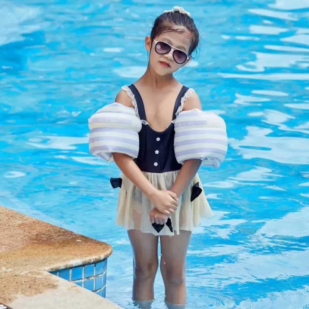 Rooxin Baby Swimming Ring Pool Floats for Adult Child Swim Tube Water Play Equipment Inflatable Buoys Swimming Armbands Z260328