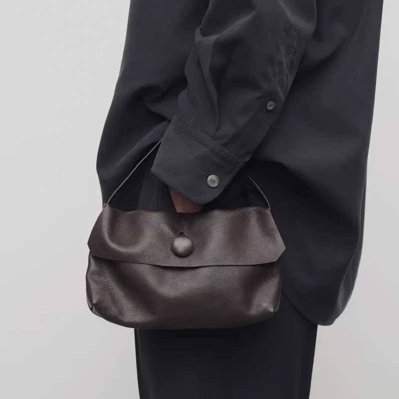 Sally Bags For Women New Flap Closure Secured By a Leather-covered Button With Single Flat Handle Supple Texture Refined Finish C260327