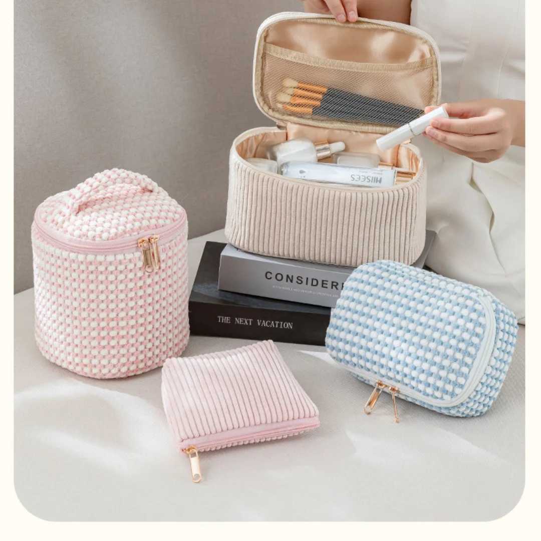 4Pcs Comestic Bag Make Up Storage Organizer Puffy Makeup Bag Comestic Pouch for Travel Portable Velet Large Toiletry Bag Organiz D260328
