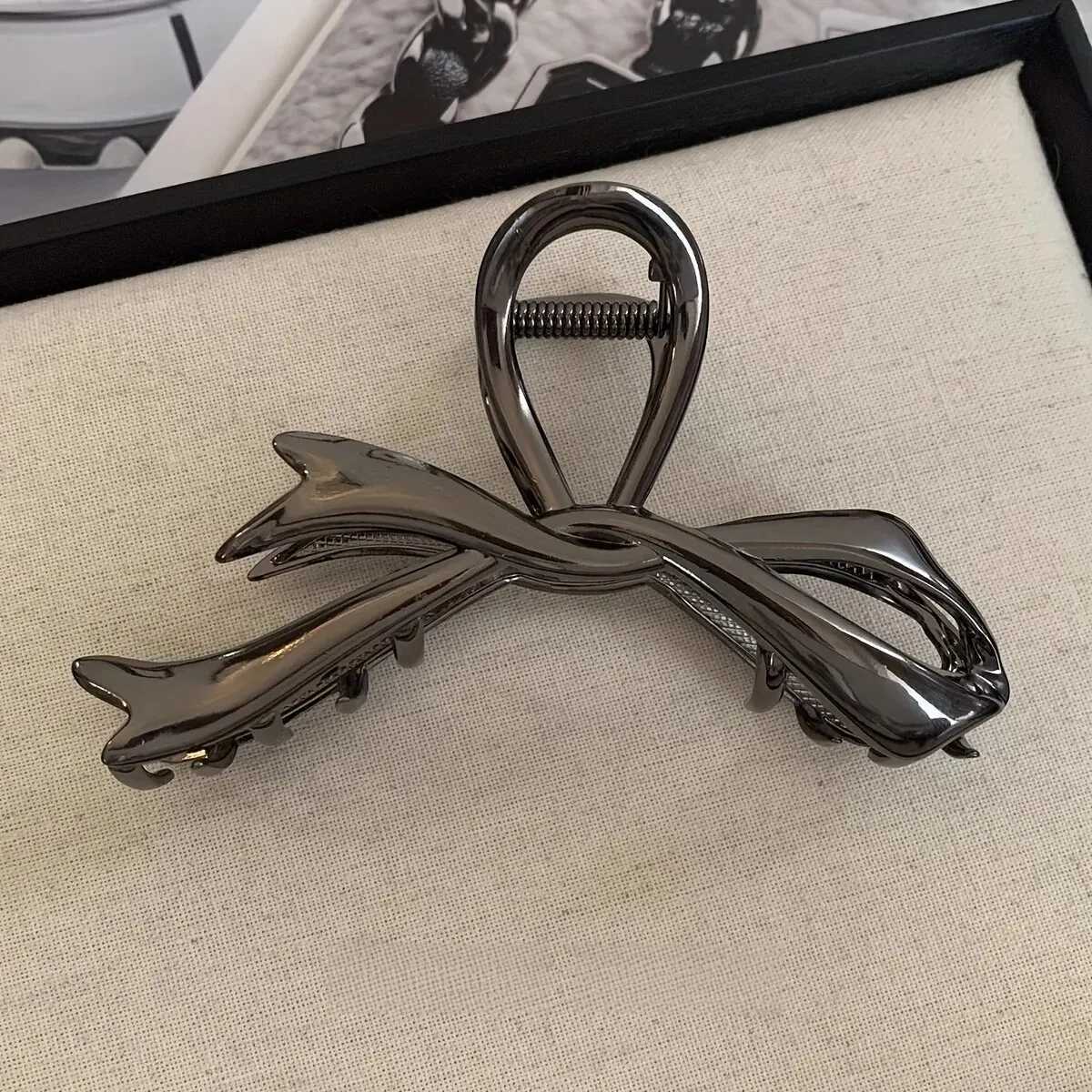 1 Multi-color Irregular Bow Large Grab Clip WOMENS Back Hair Clip Simple Design Advanced Sense Shark Clip Suitable for Daily US H260328