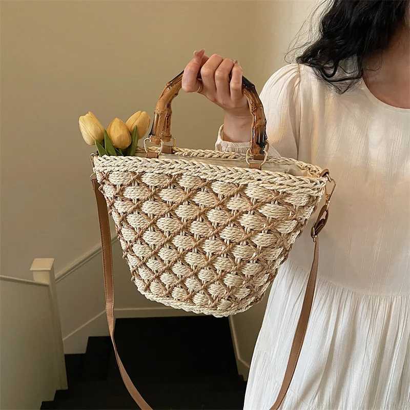 New Women Crossbody Bags Summer Vacation Woven Bamboo Handle Bucket Bag Stylish Straw Fashionable and Versatile Shoulder Bag C260327