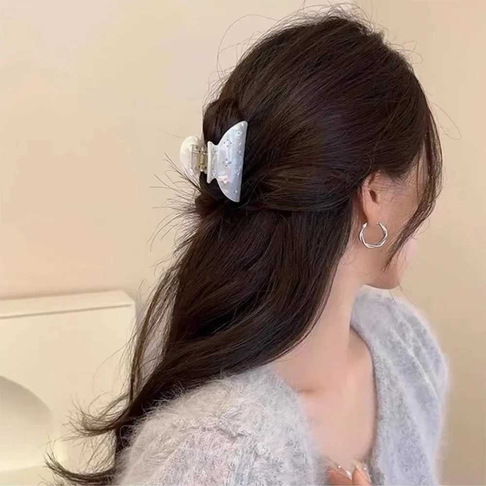 New 2025 Shinning Crystal Stars Acetate Hair Claw Clips for Women Girls Luxury Medium Size Catch Grip Styling Hair Accessories H260328