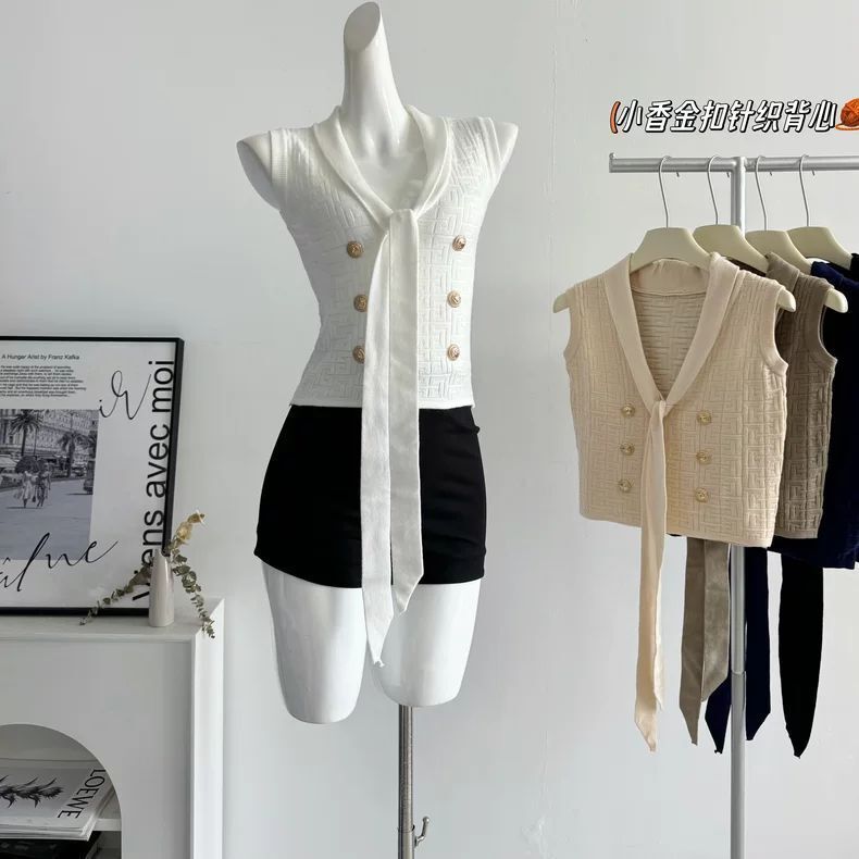 Luxury Brand Designer Clothes White V-Neck Halter Neck Sleeveless T-Shirt For Women, 2026 New Summer Korean Style, Unique And Beautiful Top