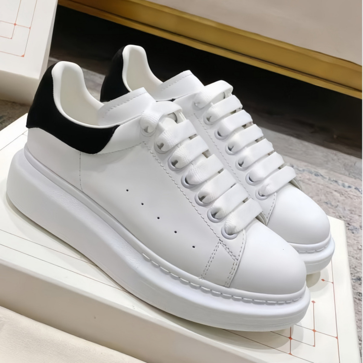 Sneakers designer Casual Shoes Leather Trainers Oversized Sneakers Women's Flats Platform Shoes White Black Luxury Loafers Velvet Suede Women Lace Up Men Szie 35-45