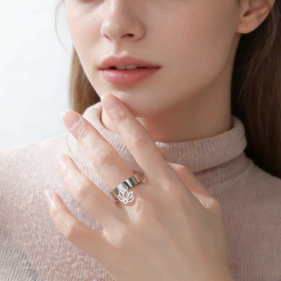 Cazador Flower Lotus Charm Rings for Women Ring Stainless Steel Yoga Buddhism Finger Jewelry 2026 Mothers Day Gifts New H260328
