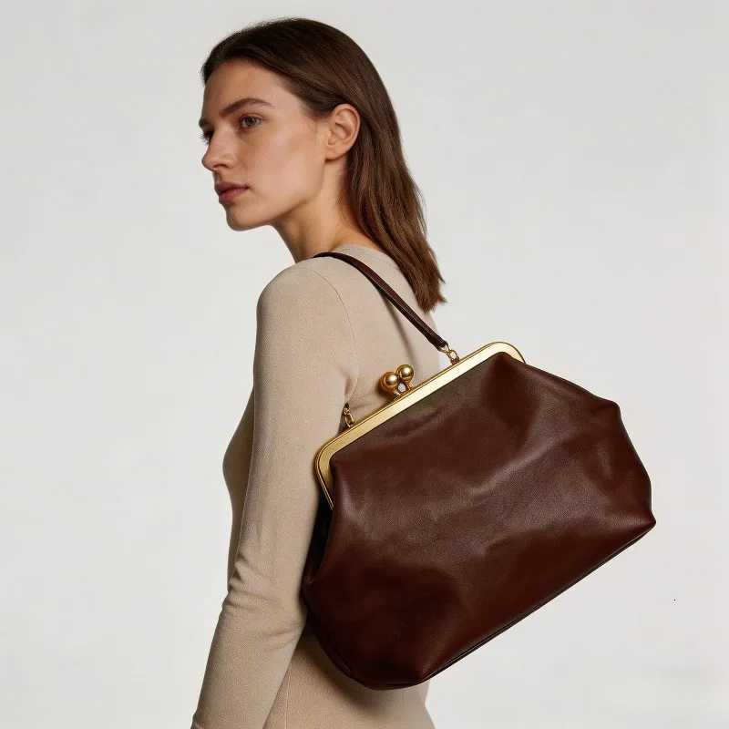 2026 New Shell CluTCh Clip Bags For Women Handbag Frame Purses In FAshion Lady Large Evening Shoulder C260327