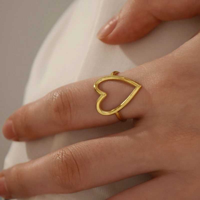 Stainless Steel Big Heart Rings Trend Adjustable Opening Rings for Women Couple Gift Punk Fashion Engagement Party Jewelry 2023 H260328