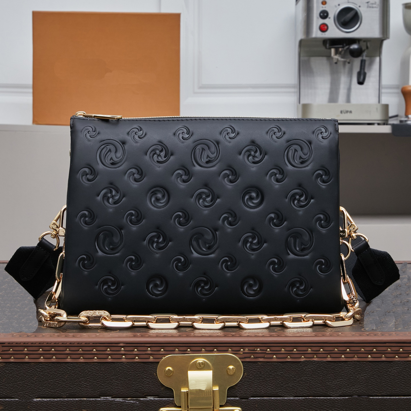 Crossbody Bags Chain Shoulder Women Handbag Coussin pouch M57790 Wide straps embossing Fashion letters Removable straps Louiseitys Handbag viutonity vuttonity