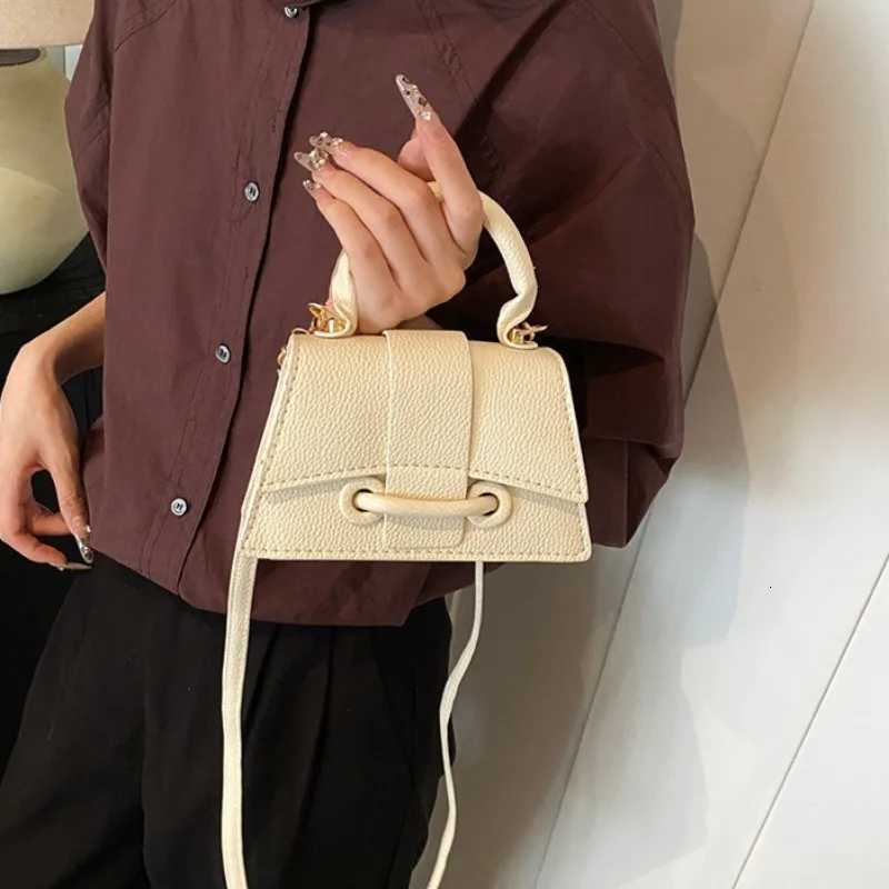Womens Handbag PU Pure Ribbon Buckle Fashionable Solid Color Chain Shoulder Bag Womens Summer crossbody Square Designer Bags C260327