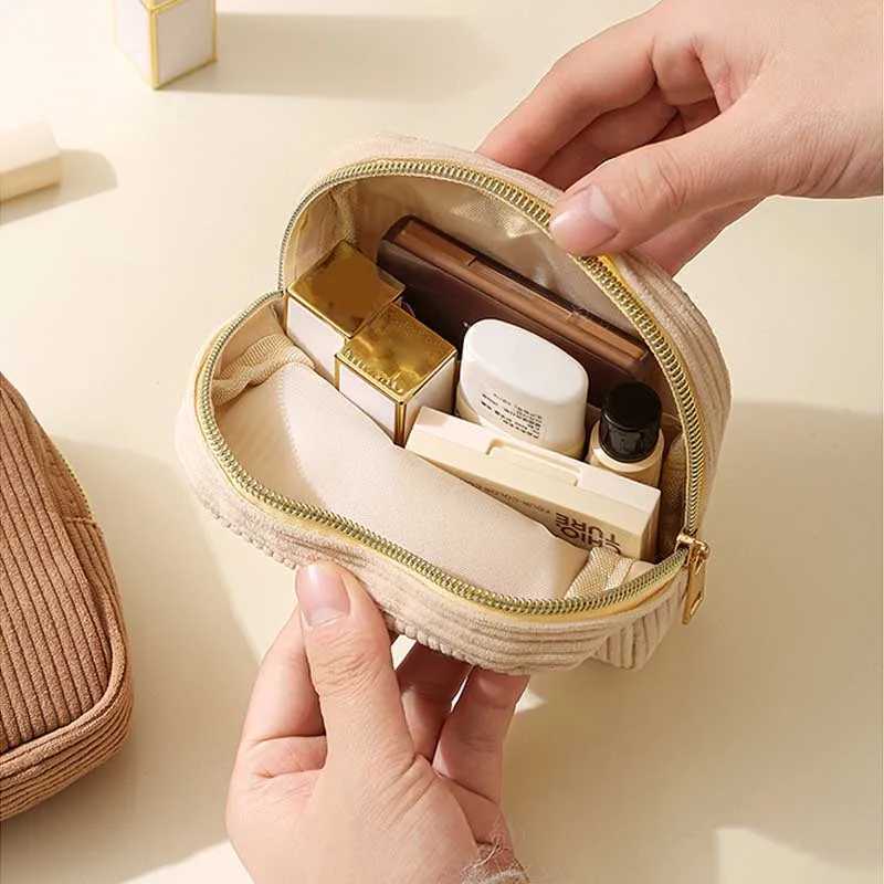 Fashion Makeup Lipstick Sanitary Napkins Case Mini Cosmetic Storage Pouch Women Ins Travel Organizer Bags Small Pouch 2025 D260328