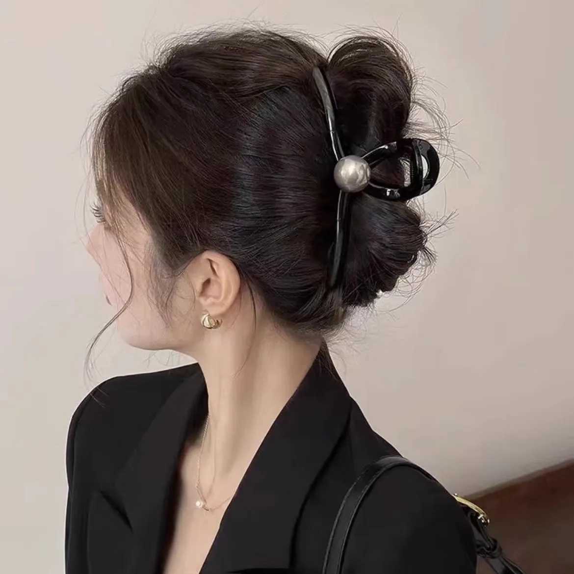 Vintage Pearl Black Hair Claws For Women Girls Temperament Hair Ornament Simple Hair Clips Hairpin Fashion Hair Accessories H260328