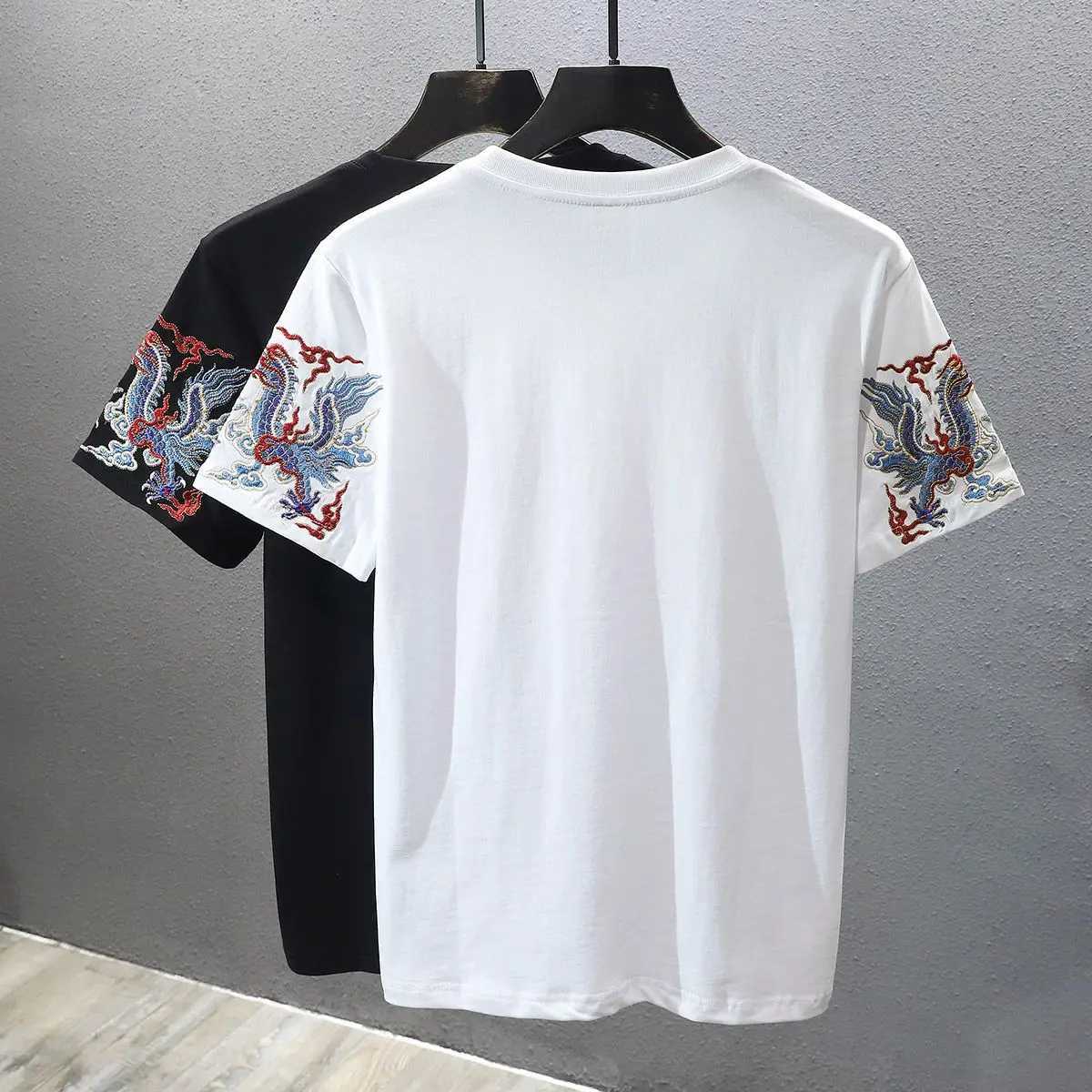 2025 New Summer National Trend Embroidered T-shirt Loose Men Casual Versatile Short-sleeved Top C260326