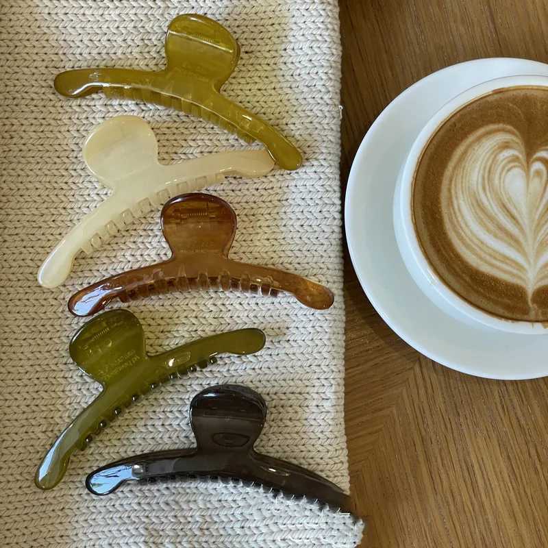 Avocado tawny Hairpin Simple line Penetrating large hair grab Shark clip Temperament female hairpin hair accessories Hair Claws H260328