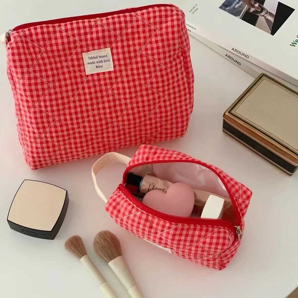 Women Large Capacity Checkered Cosmetic Bag Girls Cotton Skincare Brushes Storage Bag Portable Travel Toiletry Bag Makeup Bag D260328