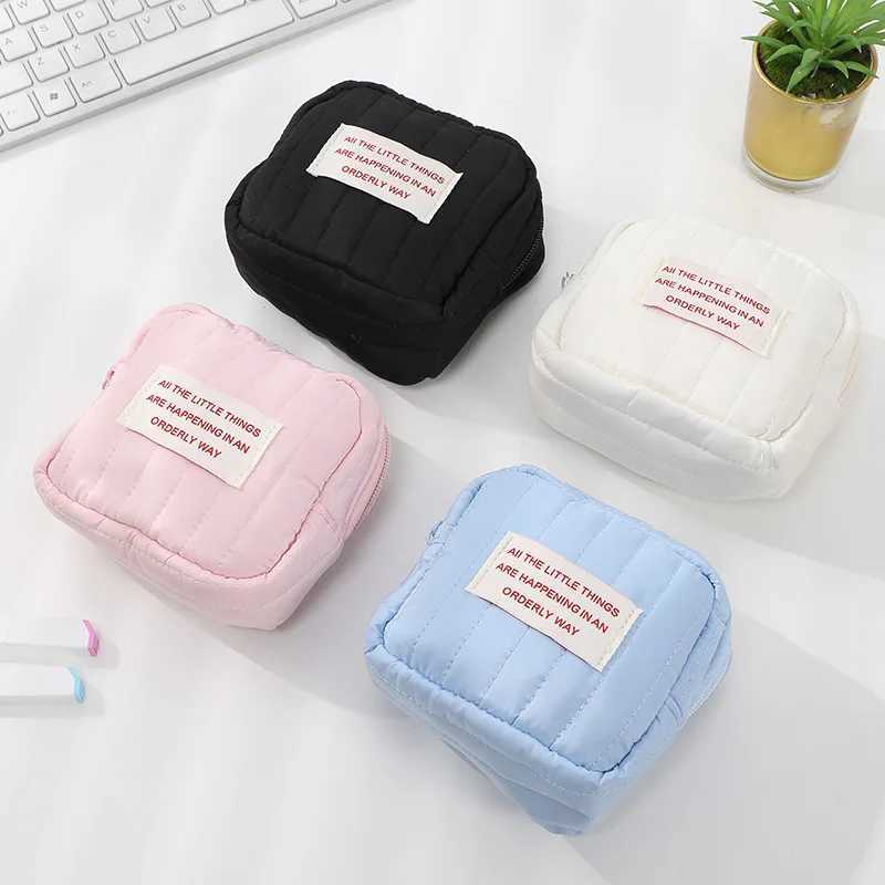 Cute Small Cosmetic Lipstick Tampon Data Cable Travel Portable Storage Bag Women Purse Handbags Pouch In Make Up Bags Organizer D260328
