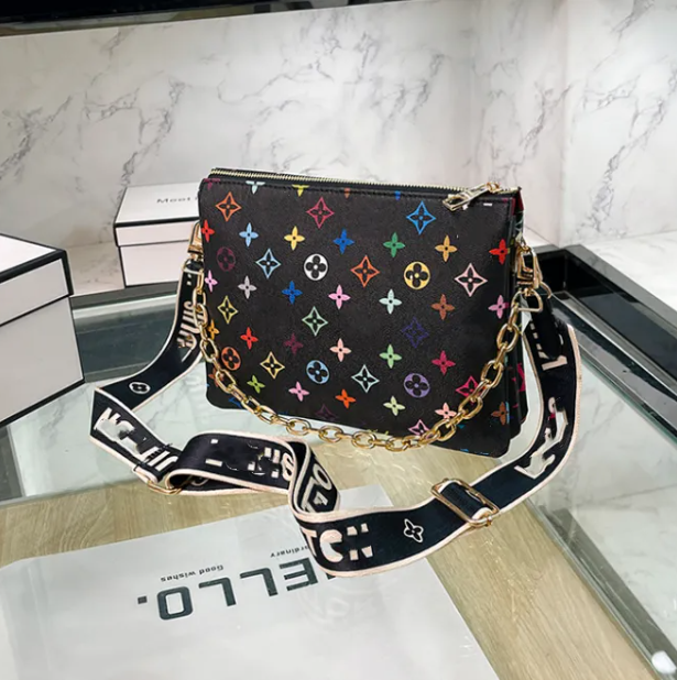 Fashion Genuine Leather Designer bag Coussin PM Shoulder Bags Crossbody Gold Chain totes Handbag Purse pouch Wide Removable straps wallets 3 inside compartments