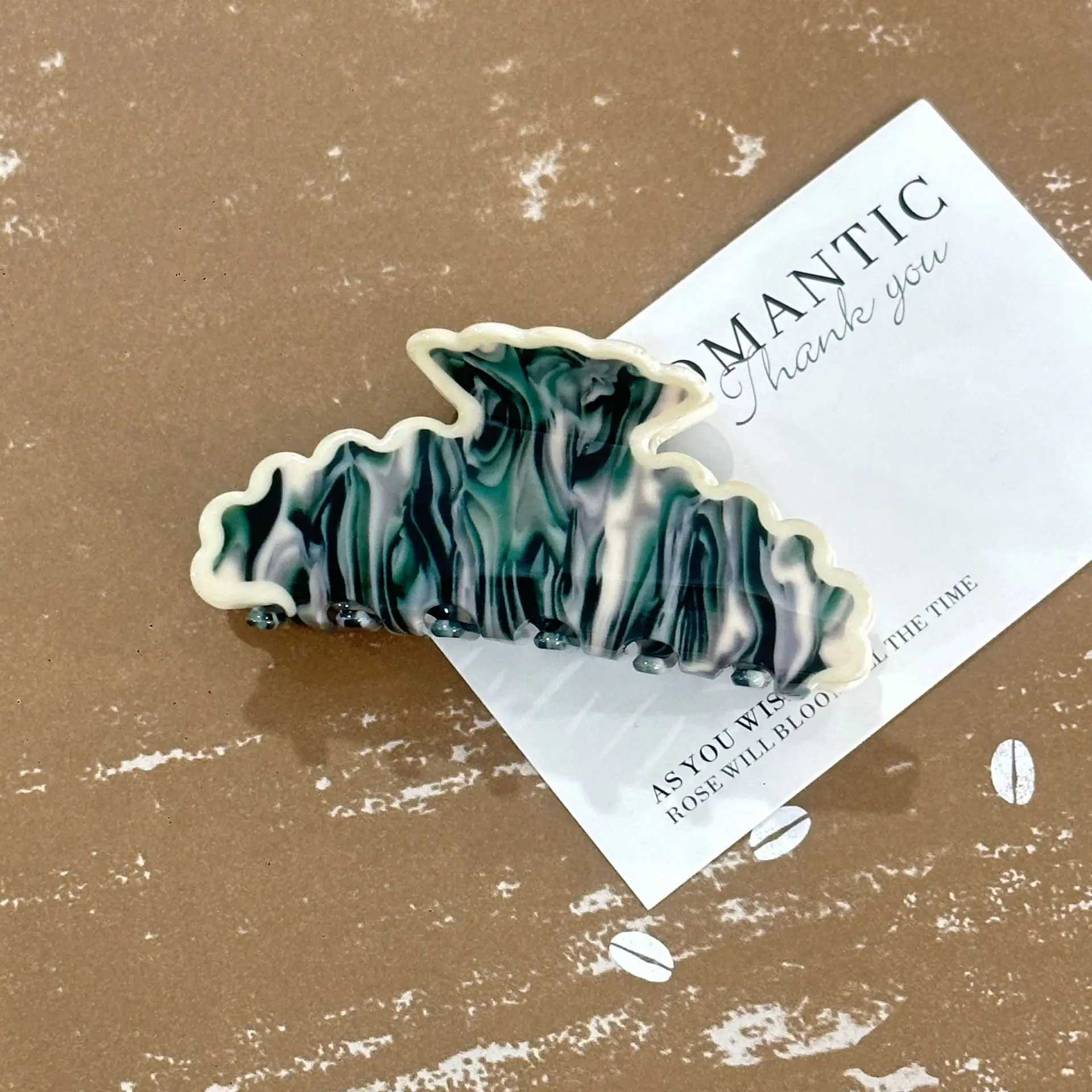 NEW Blue and White Porcelain Colour Hair Claw Wave Edge Classic Style Acrylic Hair Claw Clips Hair Accessories for Women Girls H260328