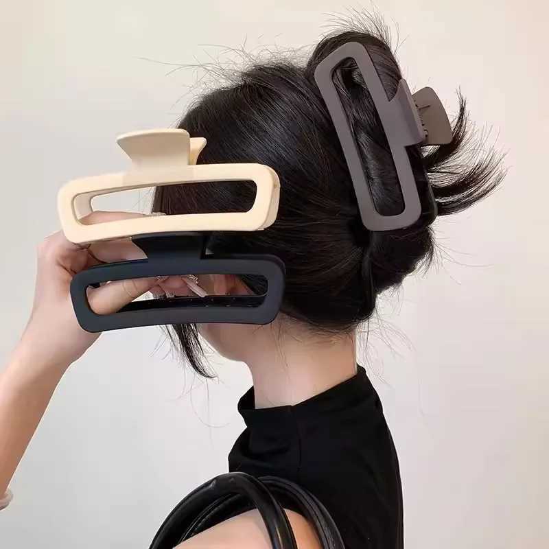 13cm Simple Frosted Large Rectangular Hair Clip for Women Elegant Temperament Shark Clip Fashionable Girl Hair Clamp H260328