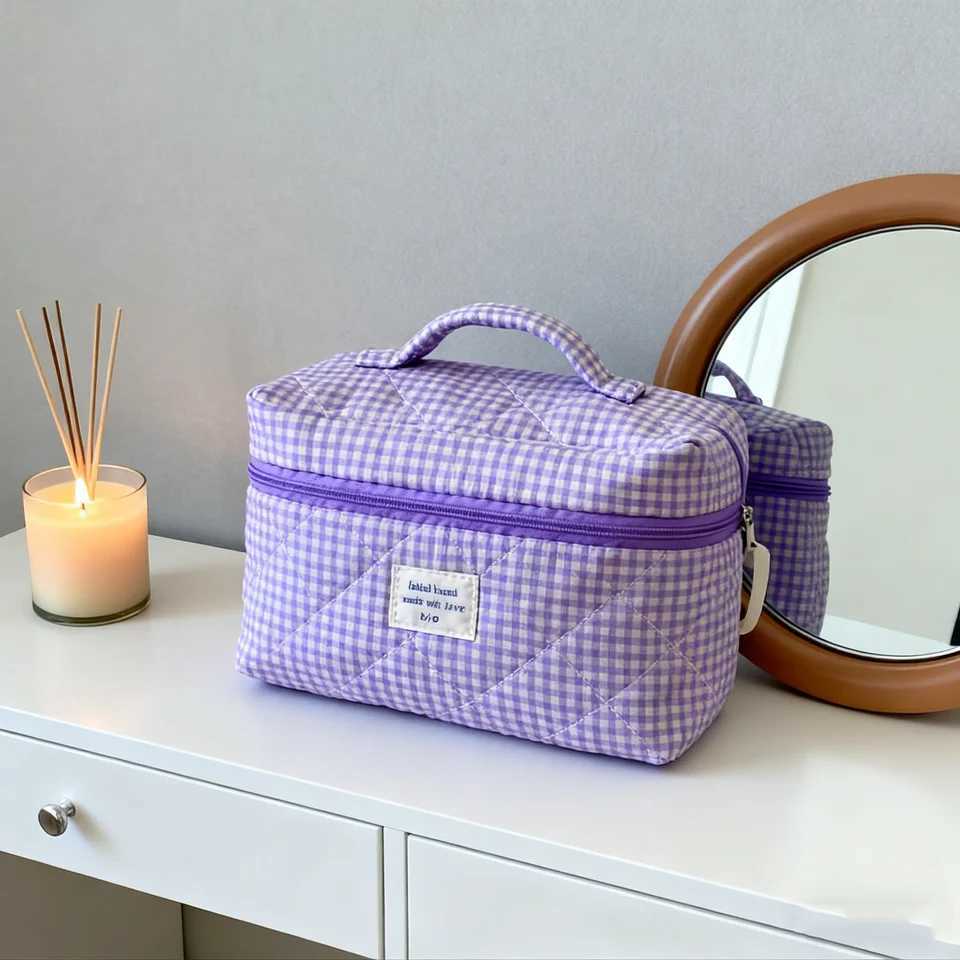 Makeup and Cosmetics Organizer Red Bag Womens Travel Bag Gifts for Women Makeup Bags Travel For Traveling Large Capacity Pouch D260328