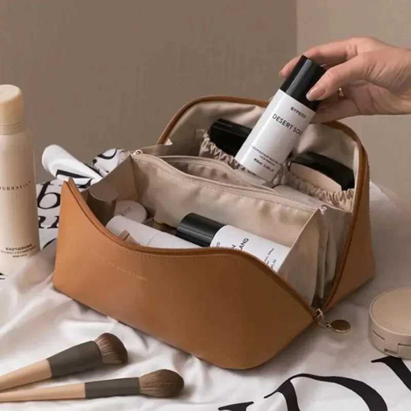 Fashion Portable PU Leather Large Capacity Travel Cosmetic Bags Makeup Pouch Women Waterproof Bathroom Multifunction Wash Bag D260328