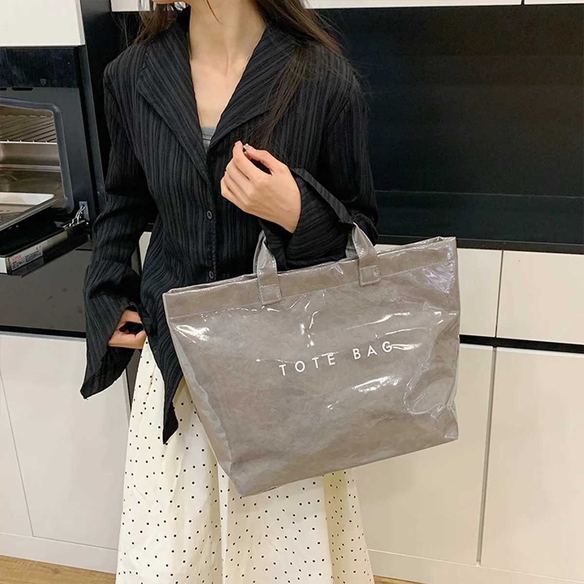 Fashion Letter Print Clear PVC Tote Bag Solid Color Lightweight Magnetic Snap PU Large Capacity for Daily Commute Shopping C260327