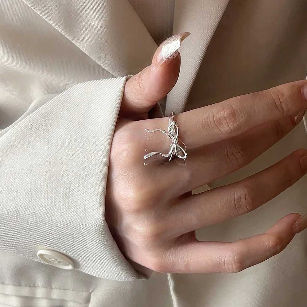 Romantic Lovely Silver Color Bow Tie Ribbon Rings for Women Exquisite Fashion Geometric Lines Open Finger Ring Jewelry Gift H260328