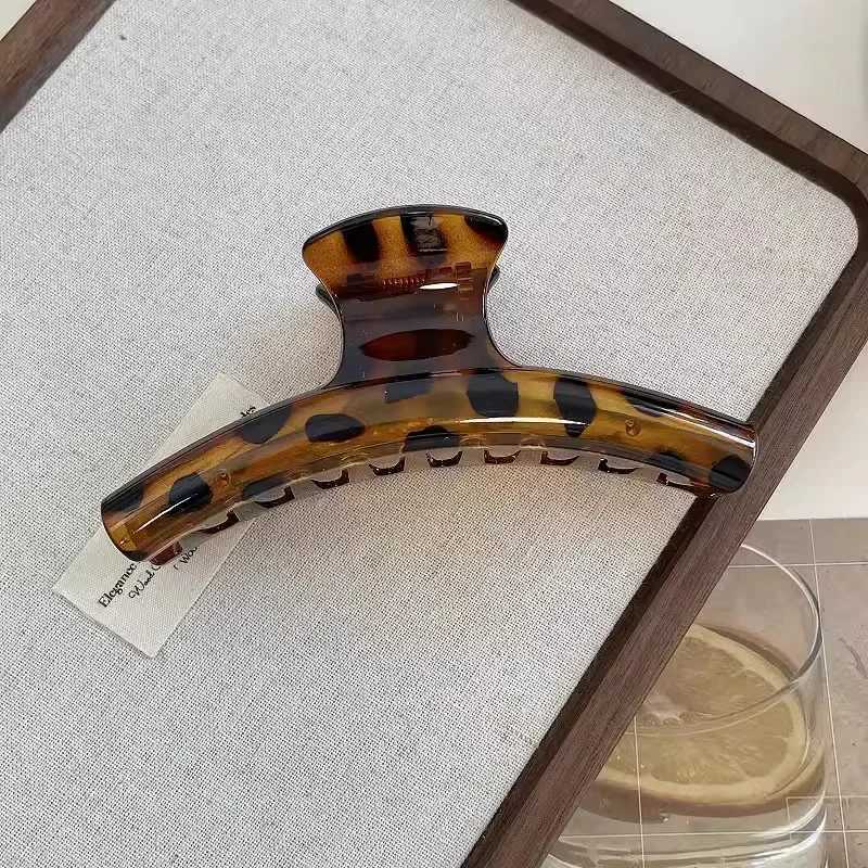 2024 New Fashion Acrylic Arc Hair Claws Headwear Leopard Print Large HairClip Shark Clip For Women Barrettes Hair Accessories H260328