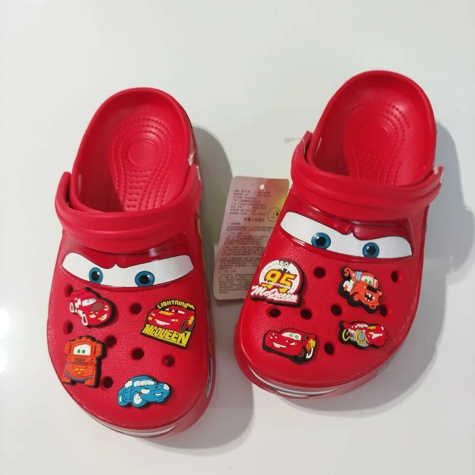 Designer Disney Mcqueens Pixar Cars Cartoon Kawaii Waterproof Breathable Eva Slippers For Adults Solid Outdoor Sandals With Holes Casual Shoes Luxury