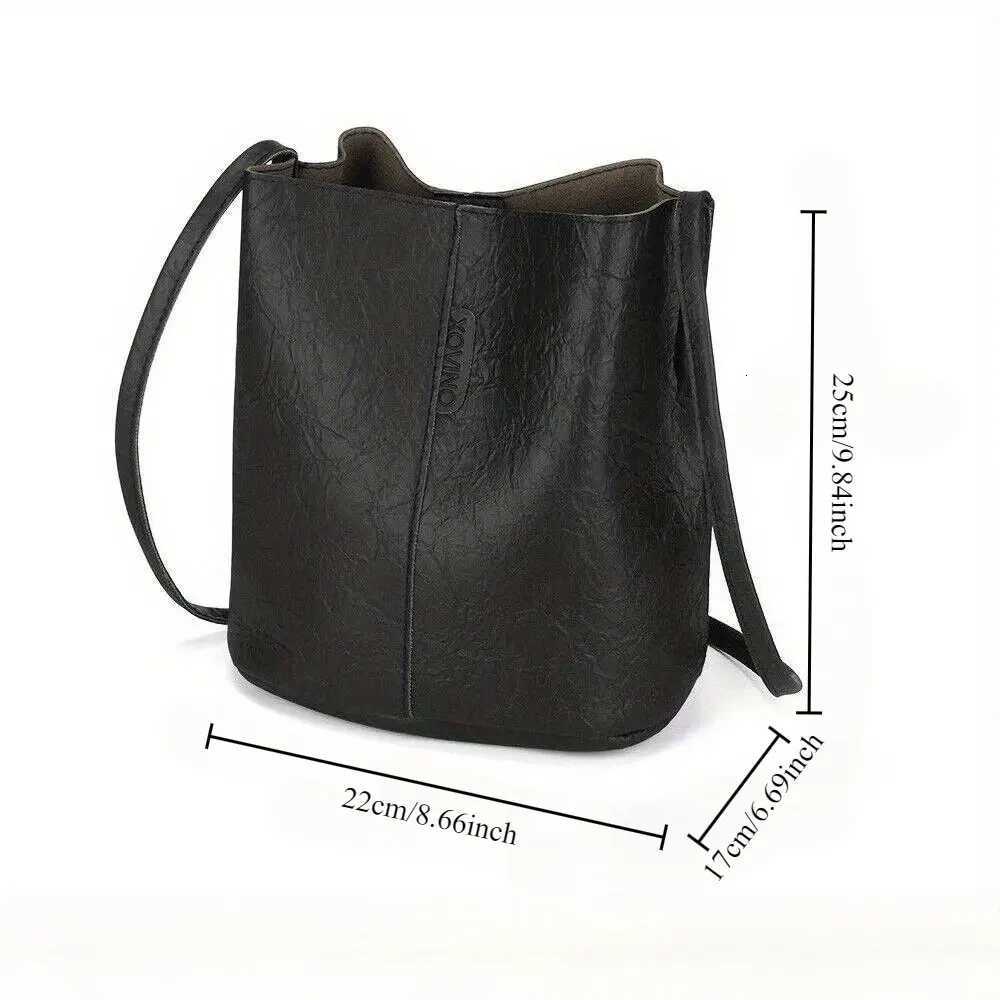 Womens Tote Bag Fashion PU Handbag Retro Stylish Shoulder Bag Spacious Versatile Fashion Bucket Bag For Travel Shopping C260327