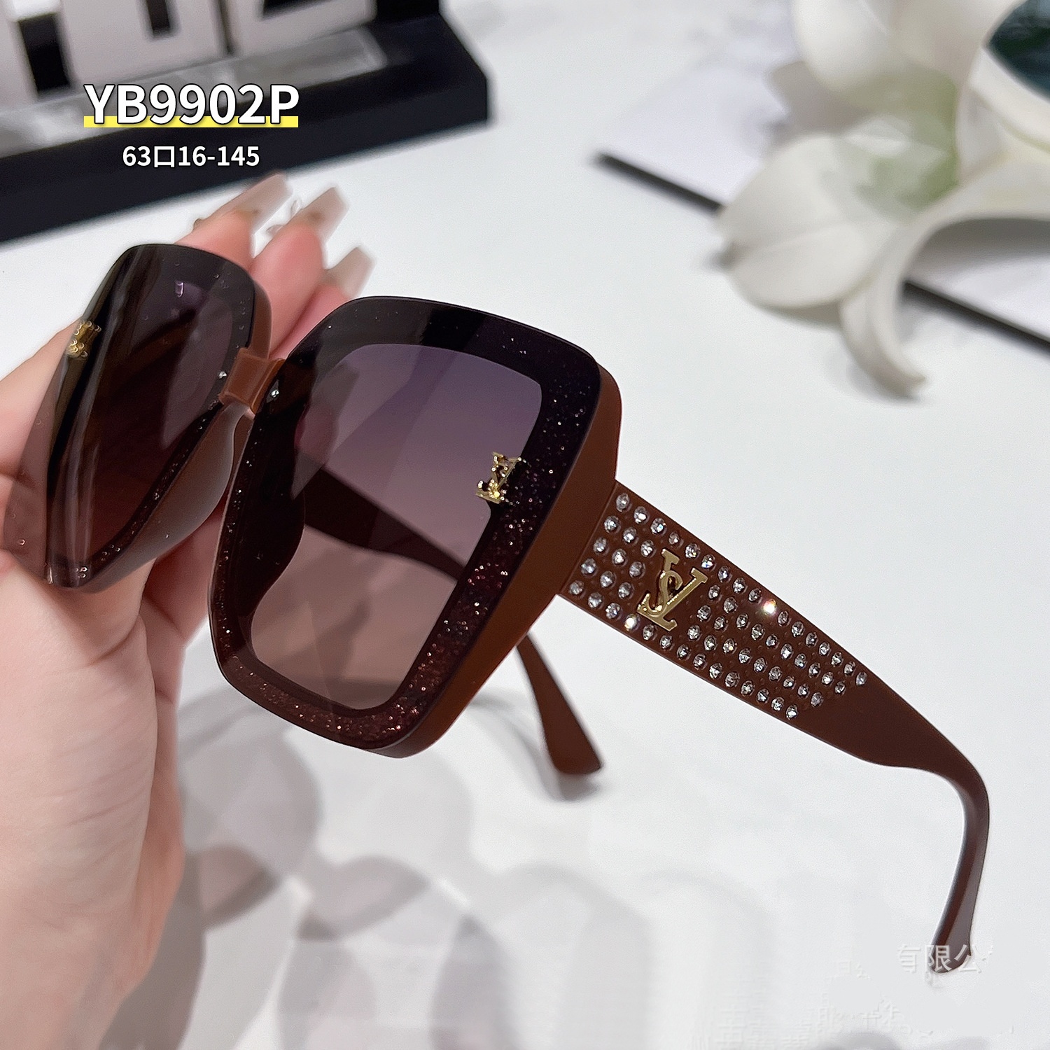 Luxury Brand Designer Sunglasses New Stylish Sunglasses With Diamonds, UV Protection For Driving, Polarized Sunglasses, Popular On Tiktok And Kuaishou
