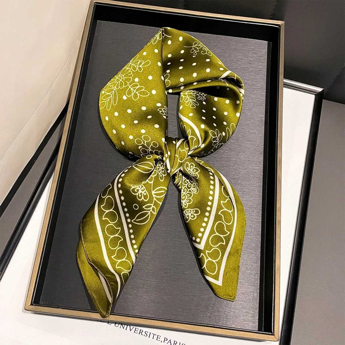 2026 New Paisley Print Silk Square Scarfs for Wen Decorate scarf Neck Tie Kerchief Lady Hijab Fem Wraps Soft Scarf X260328