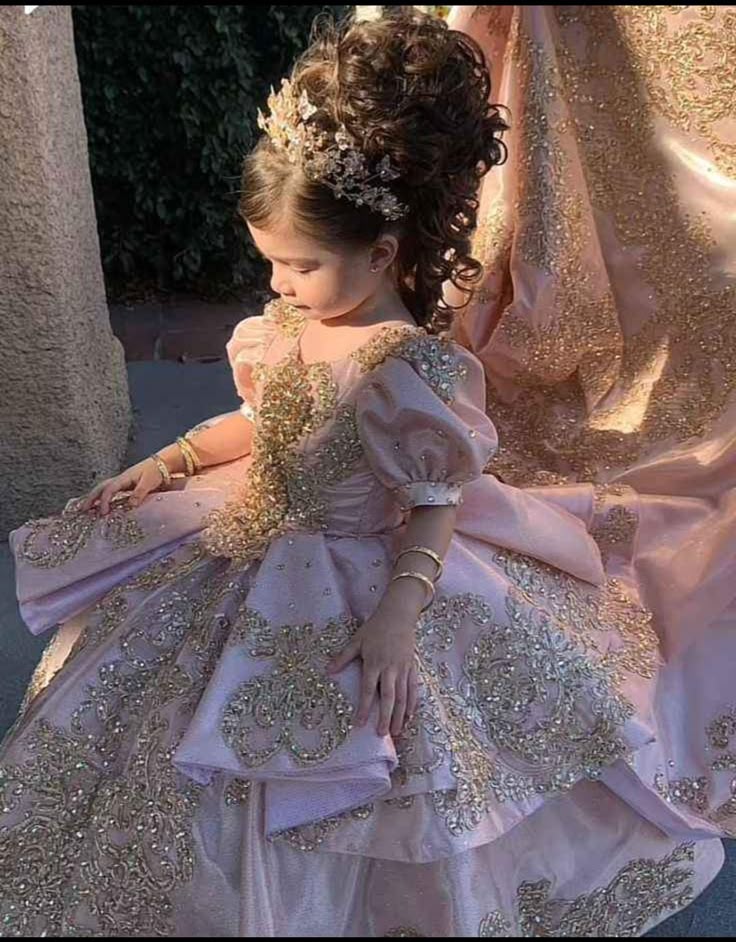 Princess Pink Ball Gown Flower Girls Dresses With Bow Back Elegant off shoulder Appliques Girl Pageant Gowns Kids First Communion Dress Luxury M27 ZD1
