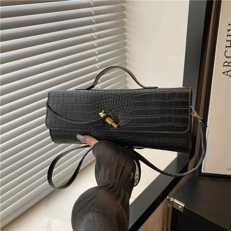 Woven Handbag 2025 New Soft Leather Evening Bag Fashionable and Versatile Horizontal Carrying Crossbody Bag C260327