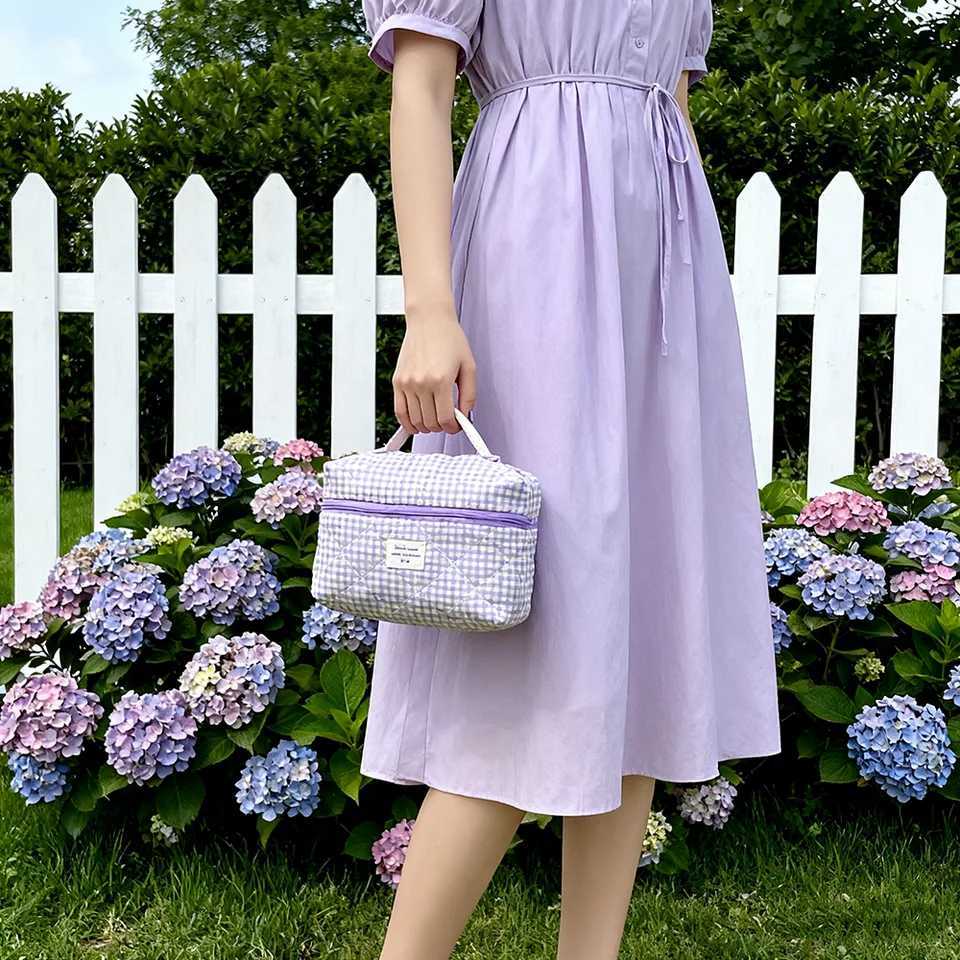 Makeup and Cosmetics Organizer Red Bag Womens Travel Bag Gifts for Women Makeup Bags Travel For Traveling Large Capacity Pouch D260328