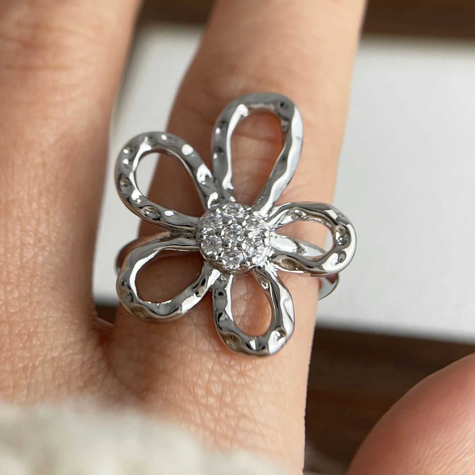 925 Sterling Silver Finger Rings for Women Big Flower Couple Minimalist Ring Party Jewelry Gift Prevent Allergy H260328