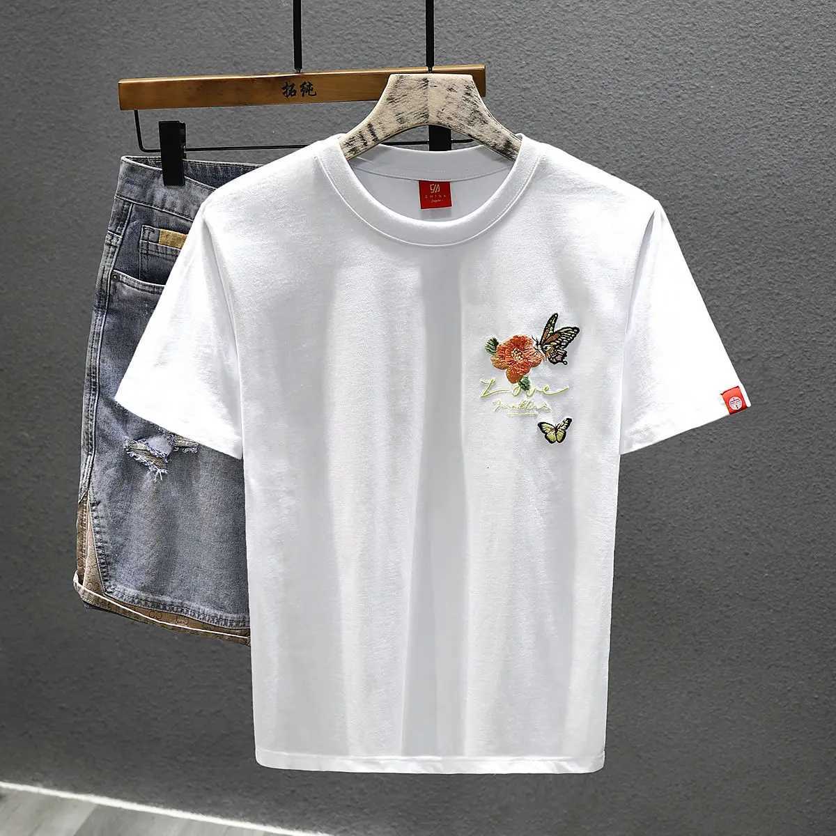 2025 Summer New Chinese Style Butterfly Embroidered Short-sleeved T-shirt Men Loose Casual Top C260326