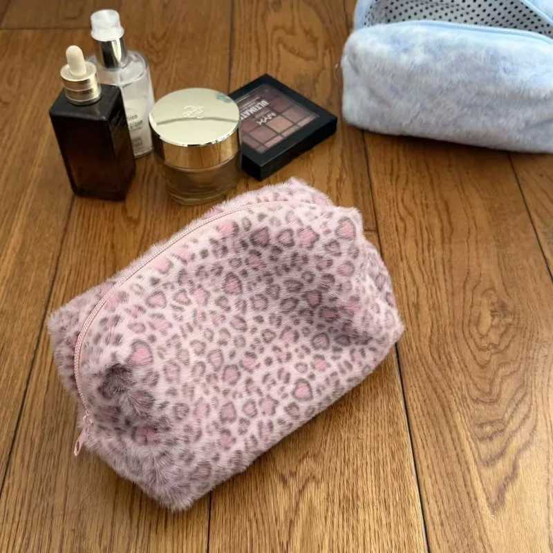 Durable Fuzzy Makeup Bag Large Capacity Leopard Print Toiletry Organizer Pink Blue Cosmetic Bag Girls Travel Storage Pouch Case D260328