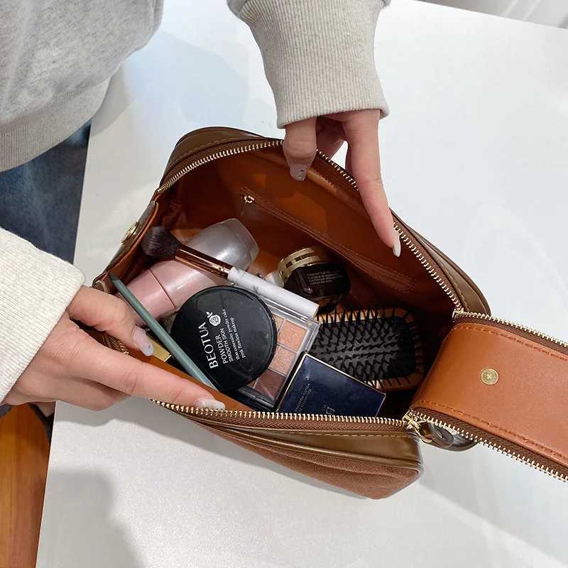 Solid Color High Beauty Wash Bag Female Organizer Make Up Cases Large Capacity Portable Travel Frosted Cosmetics Storage Bag D260328