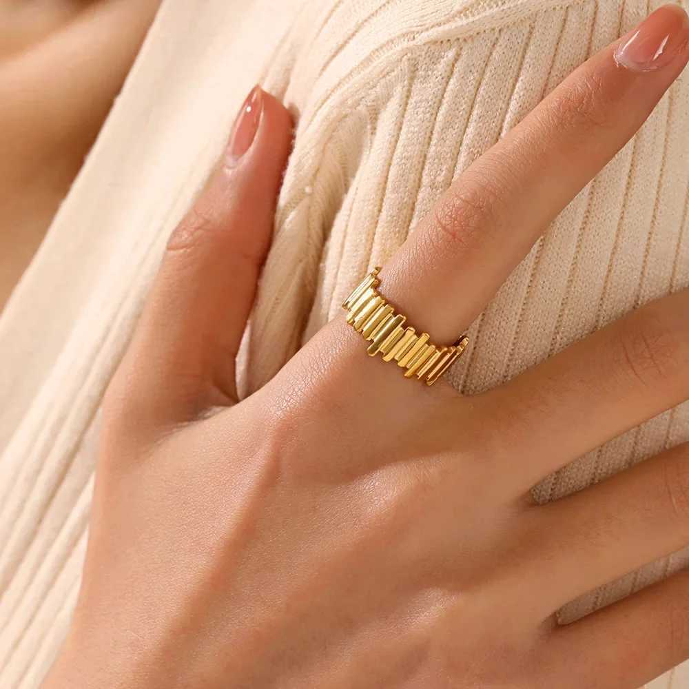 New Trendy Stainless Steel Geometric Rings for Women Girls Gold Color Minimalist Adjustable Finger Rings Wedding Jewelry Gifts H260328