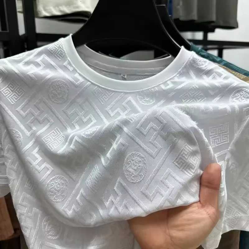 High end printed ice silk breathable short sleeve men round neck brand top fashion designer new summer cool comfortable T-shirt C260326
