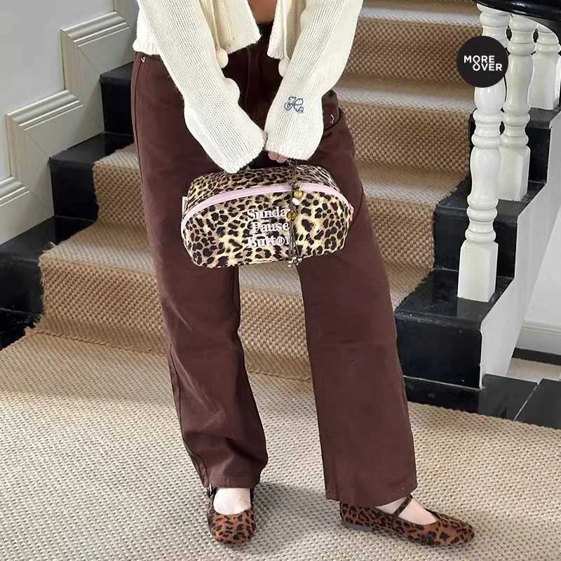 New Leopard Tote Makeup Bag Large Capacity Womens Fashion Travel Toiletry Bag Case Zipper Cosmetic Storage Bag for Women D260328