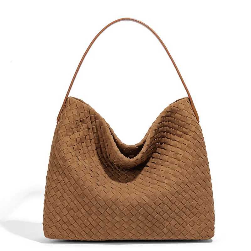 2025 Large-Capacity Woven Shoulder Bag for Women Commuter Tote Underarm Bag Vintage Suede Crossbody C260327